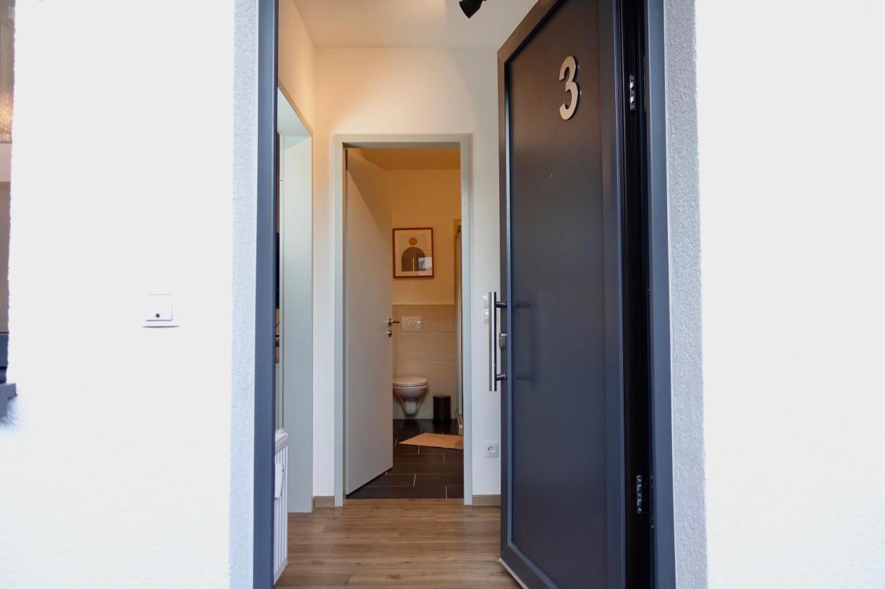 NEU - gemütliches und modernes Apartment mit Stellplatz Coblenza Exterior foto
